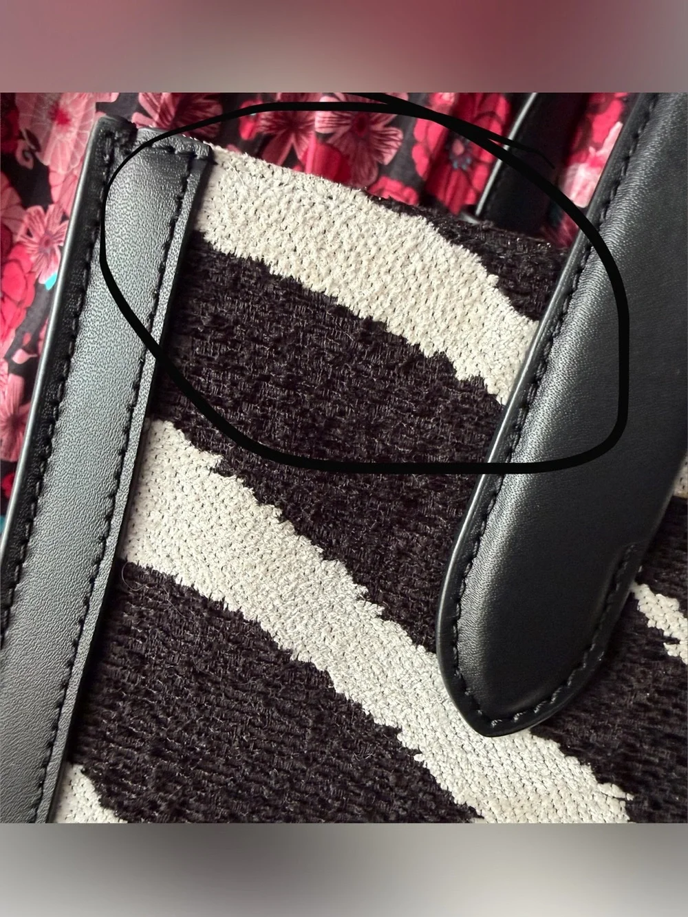 Kate Spade Manhattan Bold Zebra Boucle Jacquard Small Tote Bag